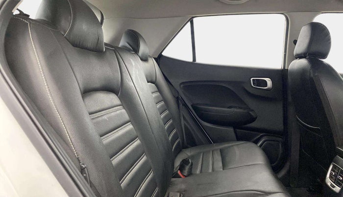 2020 Hyundai VENUE S 1.2, Petrol, Manual, 54,532 km, Right Side Rear Door Cabin