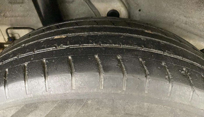 2020 Hyundai VENUE S 1.2, Petrol, Manual, 54,532 km, Right Rear Tyre Tread
