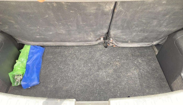 2016 Maruti Swift VXI, Petrol, Manual, 31,013 km, Boot Inside