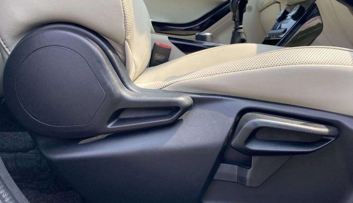 2023 Tata NEXON XZ PLUS LUXURY SUNROOF PETROL, Petrol, Manual, 52,154 km, Driver Side Adjustment Panel