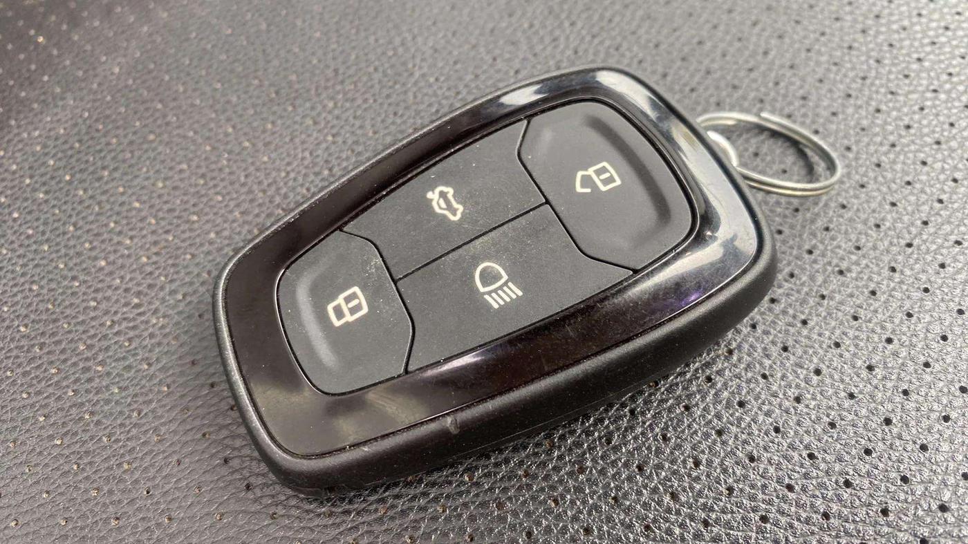 2020 Tata Harrier XZ 2.0L DARK EDITION, Diesel, Manual, 81,727 km, Key Close Up