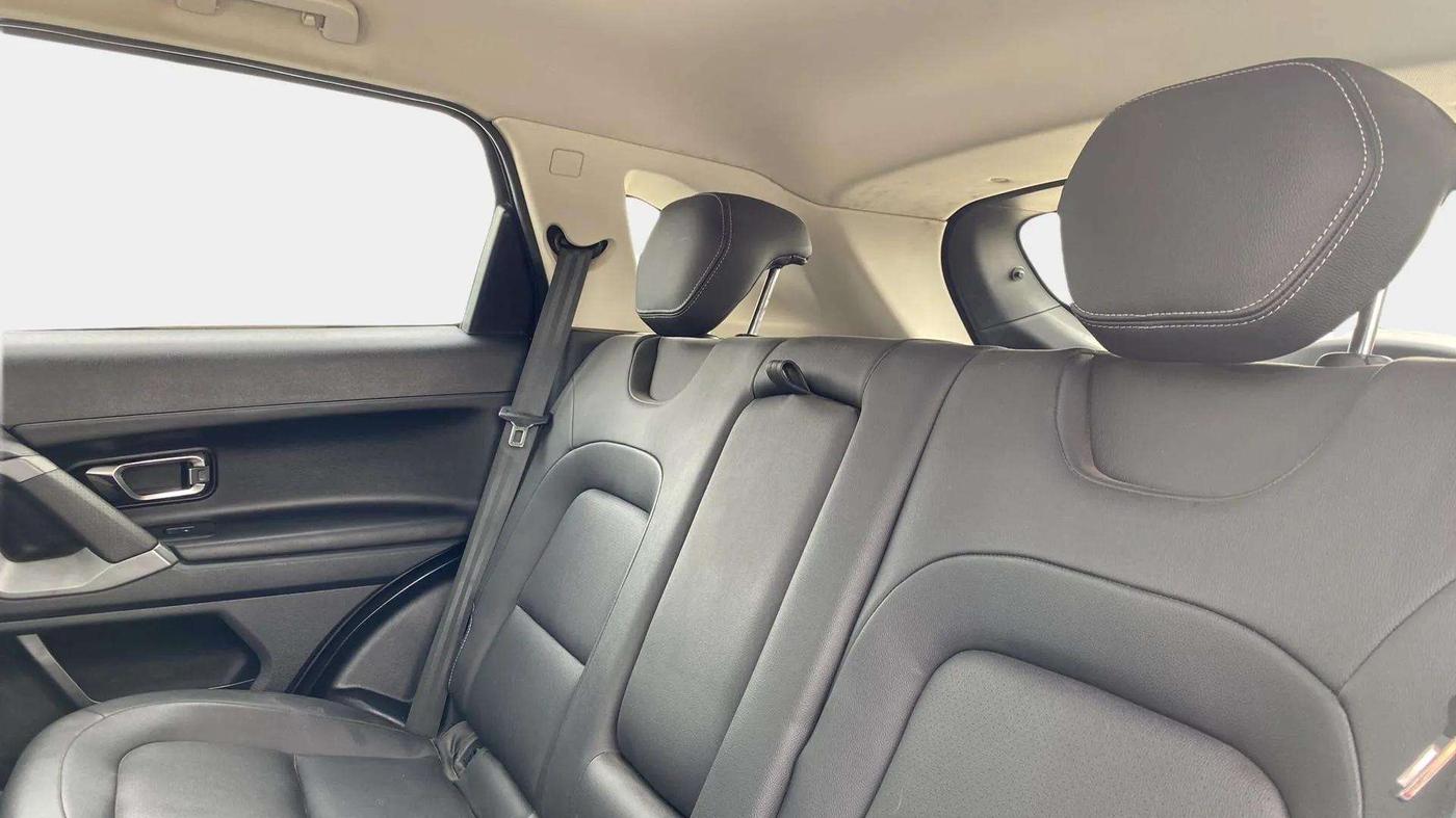 2020 Tata Harrier XZ 2.0L DARK EDITION, Diesel, Manual, 81,727 km, Right Side Rear Door Cabin