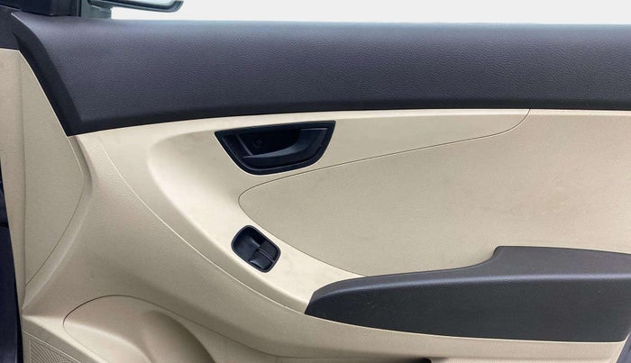 2018 Hyundai Eon MAGNA +, Petrol, Manual, 38,567 km, Driver Side Door Panels Control
