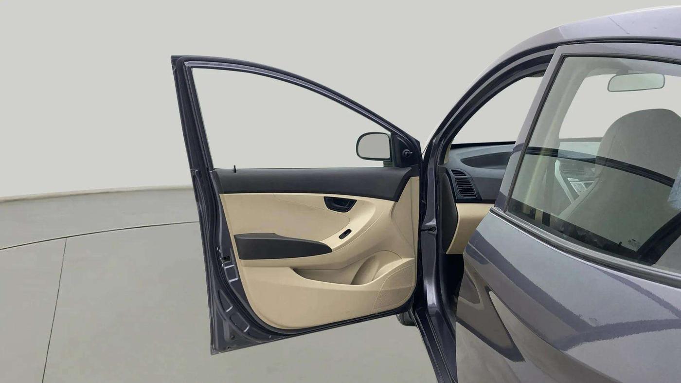 2018 Hyundai Eon MAGNA +, Petrol, Manual, 38,567 km, LHS Front Door