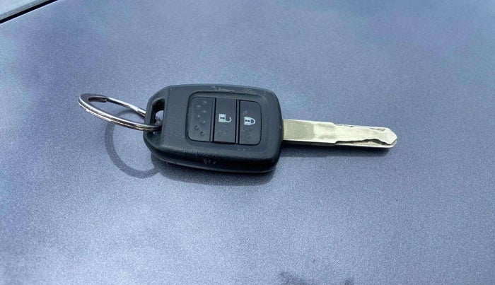 2018 Honda Jazz 1.2L I-VTEC V, Petrol, Manual, 84,785 km, Key Close Up