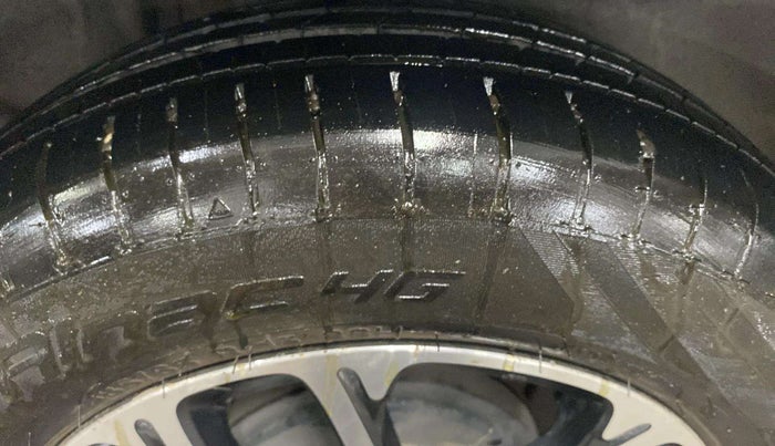 2023 Maruti Swift ZXI PLUS AMT, Petrol, Automatic, 13,587 km, Right Rear Tyre Tread