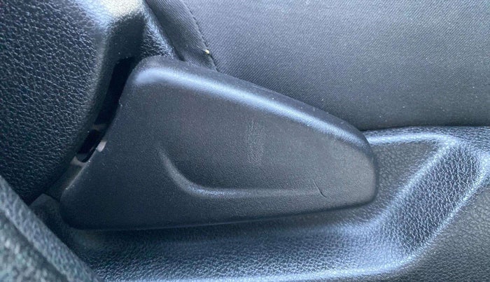 2019 Renault Kwid CLIMBER 1.0 (O), Petrol, Manual, 46,410 km, Driver Side Adjustment Panel