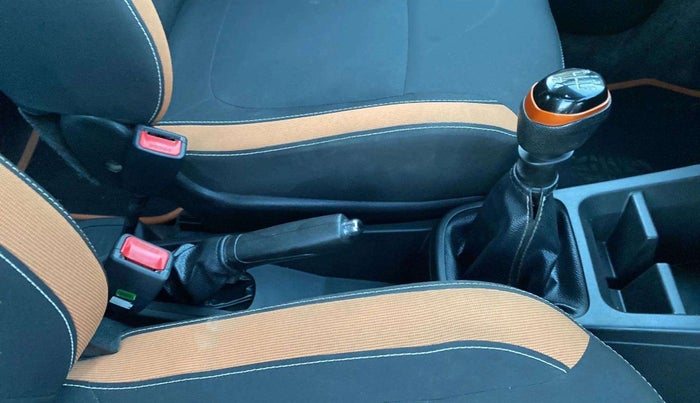 2019 Renault Kwid CLIMBER 1.0 (O), Petrol, Manual, 46,410 km, Gear Lever