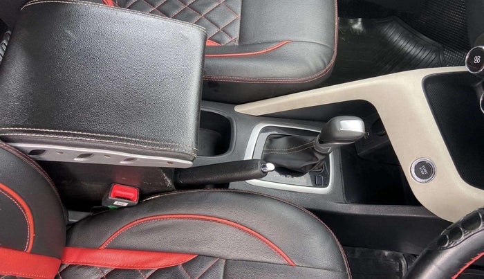 2023 Nissan MAGNITE XV TURBO CVT, Petrol, Automatic, 49,873 km, Gear Lever