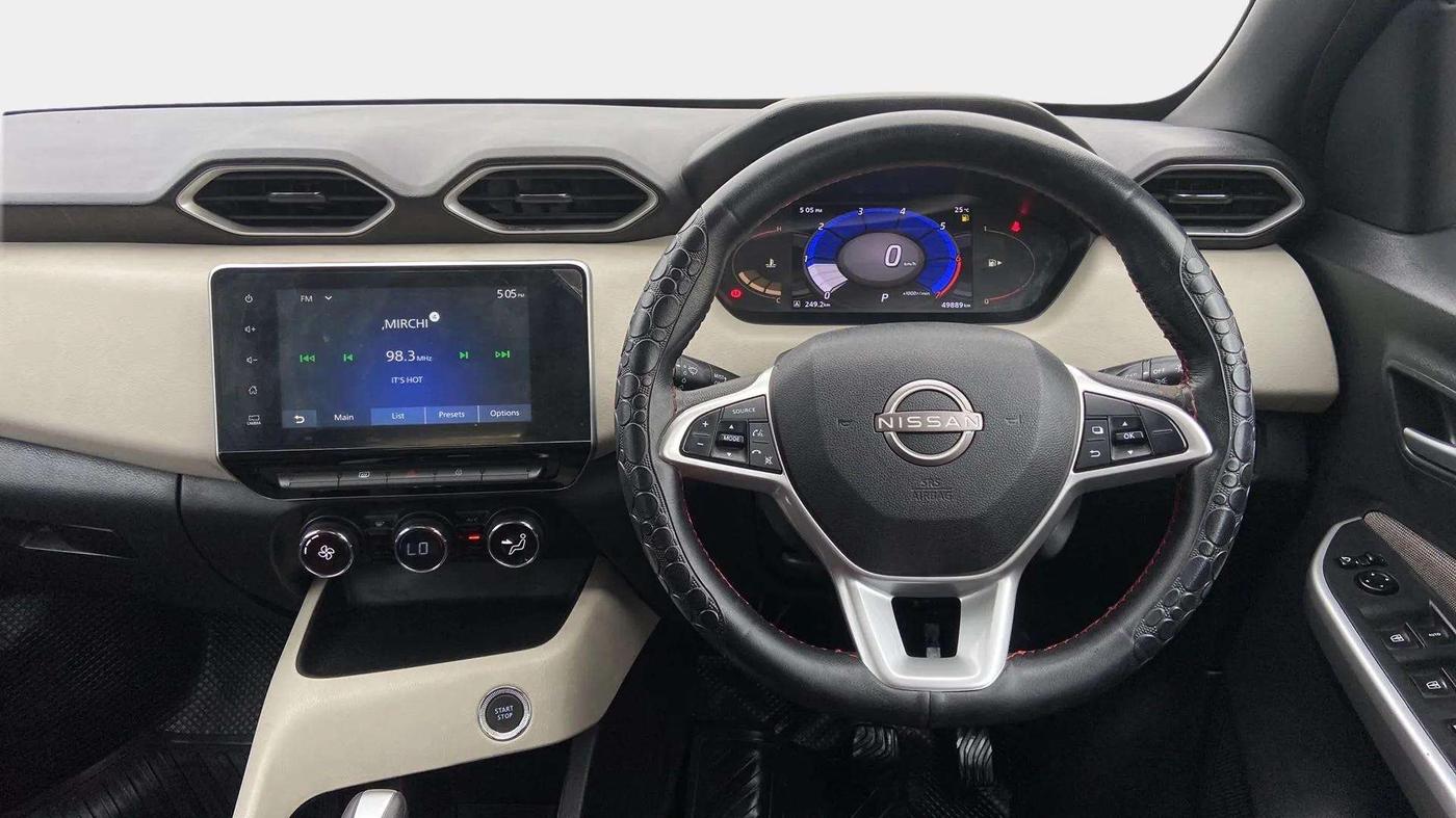 2023 Nissan MAGNITE XV TURBO CVT, Petrol, Automatic, 49,982 km, Steering Wheel Close Up