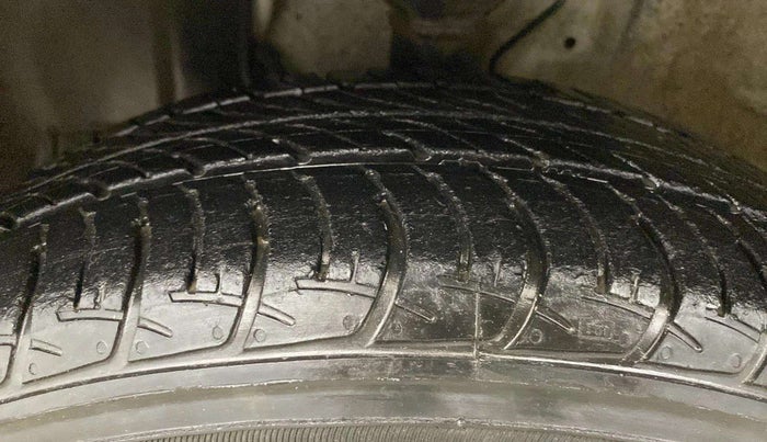 2021 Maruti New Wagon-R VXI 1.0 AMT, Petrol, Automatic, 15,172 km, Left Front Tyre Tread