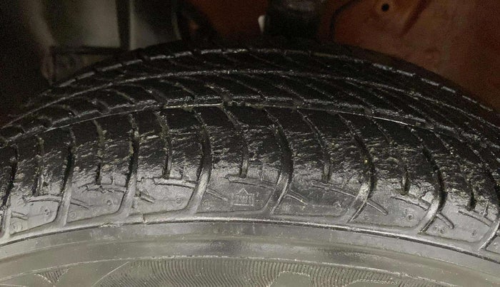 2019 Maruti New Wagon-R VXI 1.2, Petrol, Manual, 33,391 km, Left Front Tyre Tread