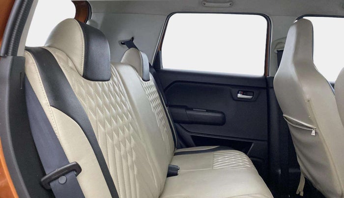 2019 Maruti New Wagon-R VXI 1.2, Petrol, Manual, 33,391 km, Right Side Rear Door Cabin