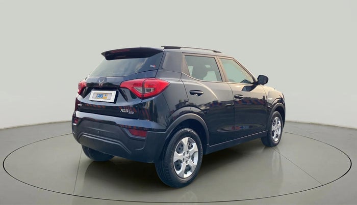 2023 Mahindra XUV300 W6 1.2 PETROL, Petrol, Manual, 17,192 km, Right Back Diagonal