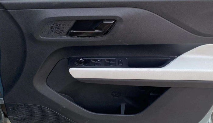 2023 Tata PUNCH ACCOMPLISHED MT, Petrol, Manual, 14,653 km, Driver Side Door Panels Control