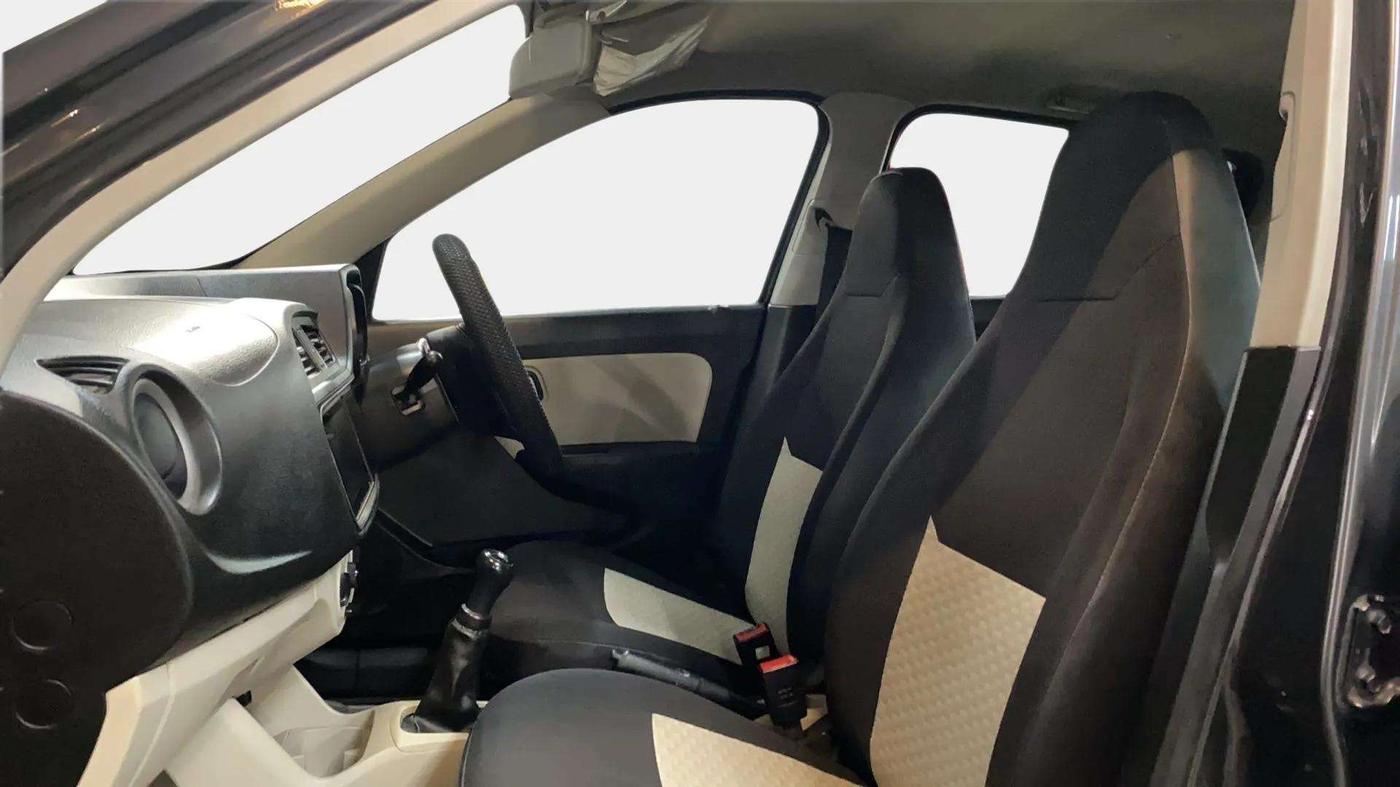 2022 Maruti Alto VXI PLUS, Petrol, Manual, 72,028 km, Right Side Front Door Cabin