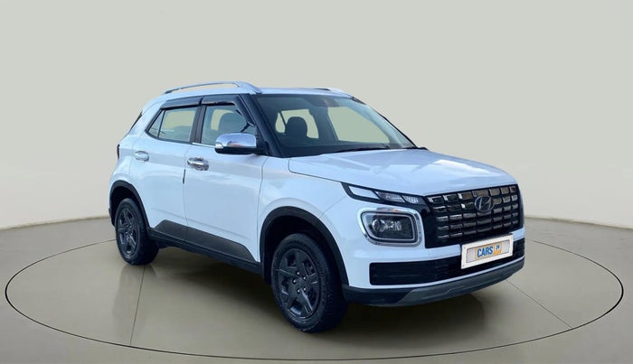2023 Hyundai VENUE S(O) 1.2, Petrol, Manual, 10,476 km, Right Front Diagonal