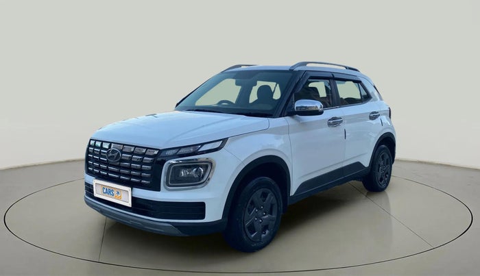 2023 Hyundai VENUE S(O) 1.2, Petrol, Manual, 10,476 km, Left Front Diagonal