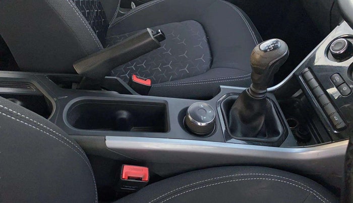 2020 Tata NEXON XM SUNROOF PETROL, Petrol, Manual, 52,507 km, Gear Lever