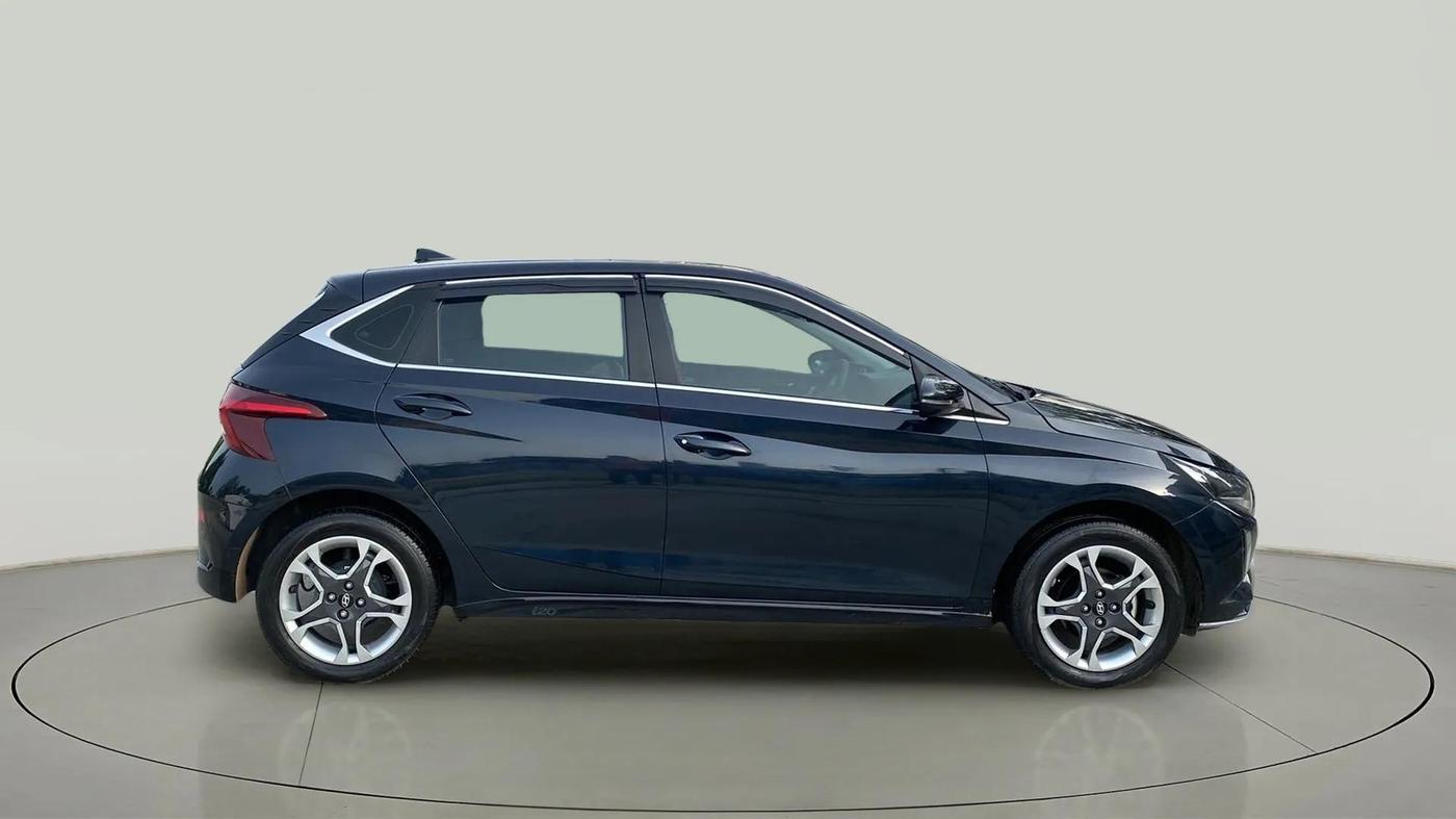 2024 Hyundai NEW I20 Sportz (O) 1.2, Petrol, Manual, 10,964 km, Right Side View