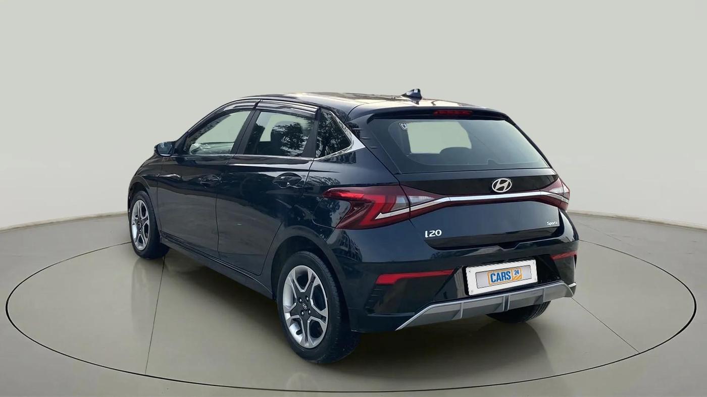 2024 Hyundai NEW I20 Sportz (O) 1.2, Petrol, Manual, 10,964 km, Left Back Diagonal