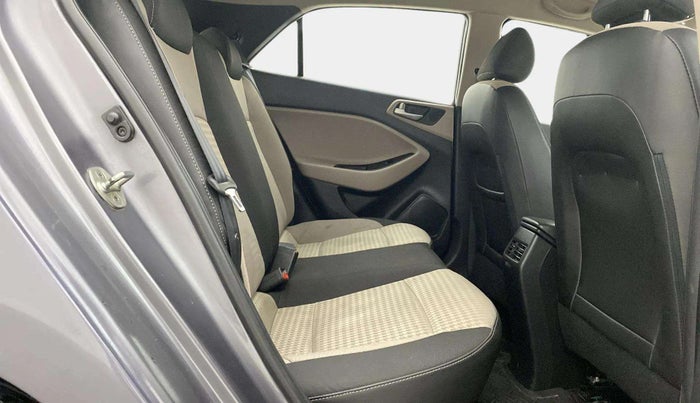 2018 Hyundai Elite i20 ASTA 1.2, Petrol, Manual, 44,328 km, Right Side Rear Door Cabin