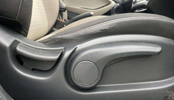 2018 Hyundai Elite i20 ASTA 1.2, Petrol, Manual, 44,328 km, Driver Side Adjustment Panel