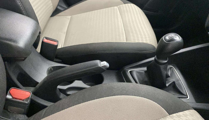 2018 Hyundai Elite i20 ASTA 1.2, Petrol, Manual, 44,328 km, Gear Lever