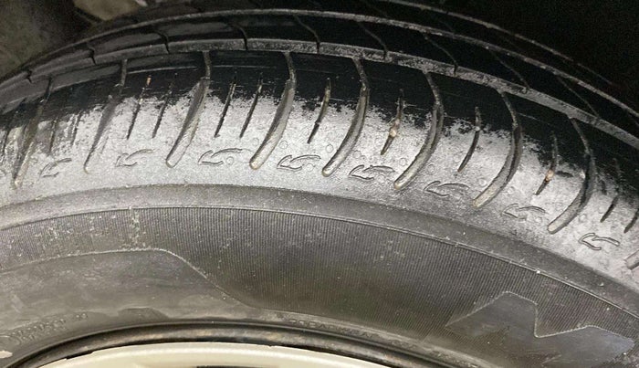 2020 Maruti Baleno DELTA PETROL 1.2, Petrol, Manual, 24,399 km, Right Rear Tyre Tread