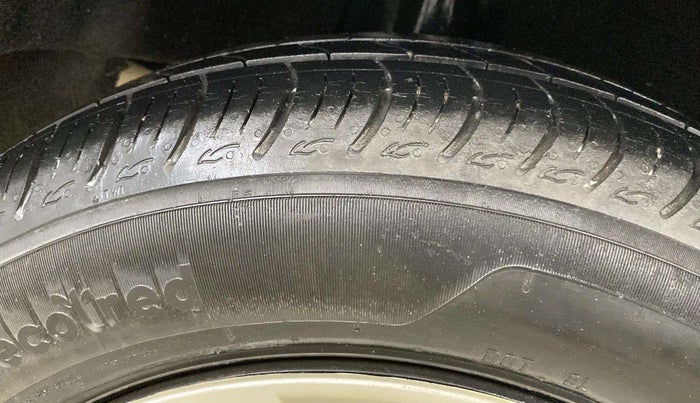 2020 Maruti Baleno DELTA PETROL 1.2, Petrol, Manual, 24,399 km, Left Front Tyre Tread