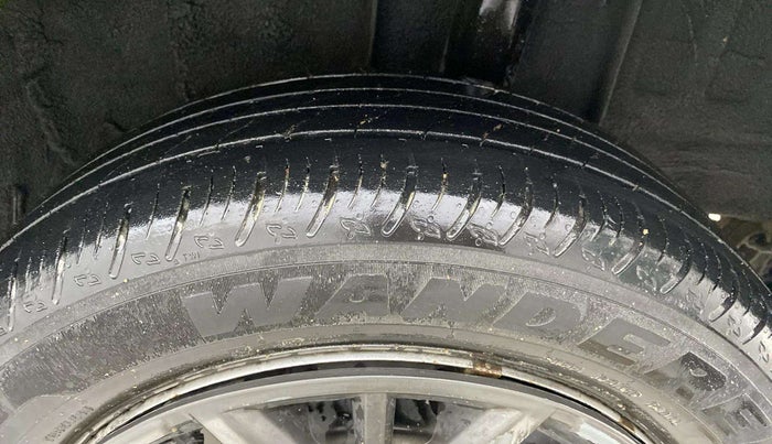 2022 Nissan MAGNITE XE, Petrol, Manual, 41,204 km, Left Rear Tyre Tread