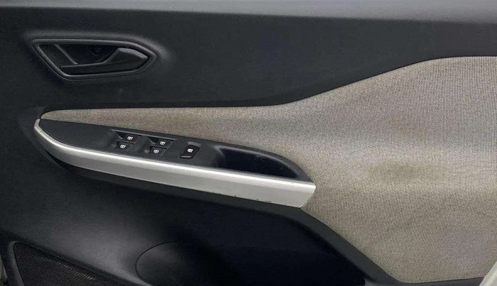 2022 Nissan MAGNITE XE, Petrol, Manual, 41,204 km, Driver Side Door Panels Control