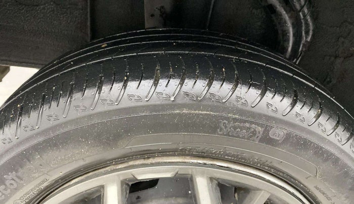 2022 Nissan MAGNITE XE, Petrol, Manual, 41,204 km, Right Rear Tyre Tread