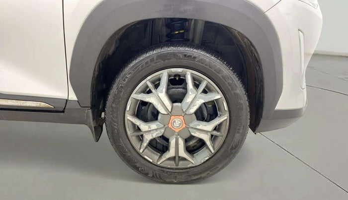2022 Nissan MAGNITE XE, Petrol, Manual, 41,204 km, Right Front Wheel