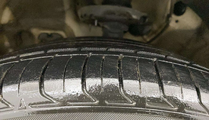 2022 KIA SELTOS HTX PLUS 1.5 DIESEL, Diesel, Manual, 73,576 km, Left Front Tyre Tread