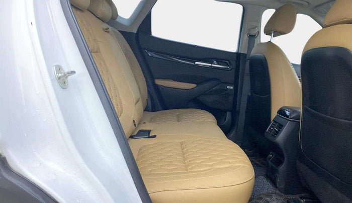 2022 KIA SELTOS HTX PLUS 1.5 DIESEL, Diesel, Manual, 73,576 km, Right Side Rear Door Cabin