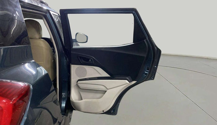 2019 Mahindra XUV300 W6 1.2 PETROL, Petrol, Manual, 47,498 km, RHS Rear Door