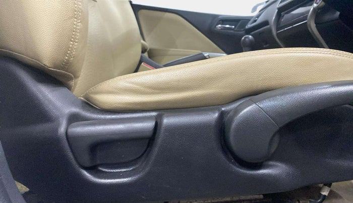 2014 Honda City 1.5L I-DTEC VX, Diesel, Manual, 81,023 km, Driver Side Adjustment Panel