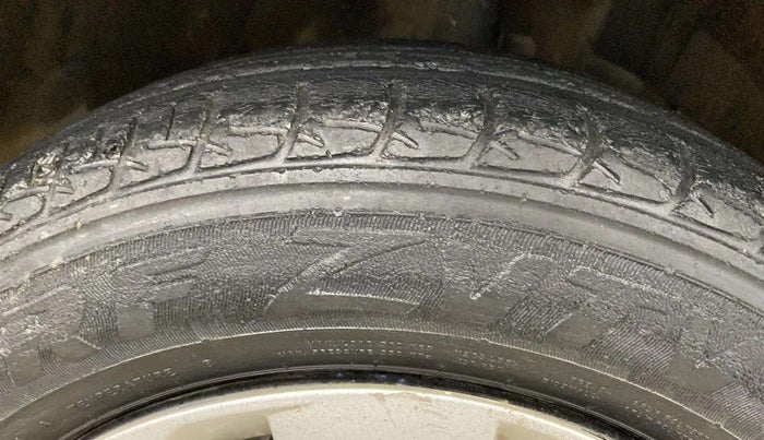 2017 Maruti Baleno DELTA PETROL 1.2, Petrol, Manual, 67,901 km, Right Front Tyre Tread