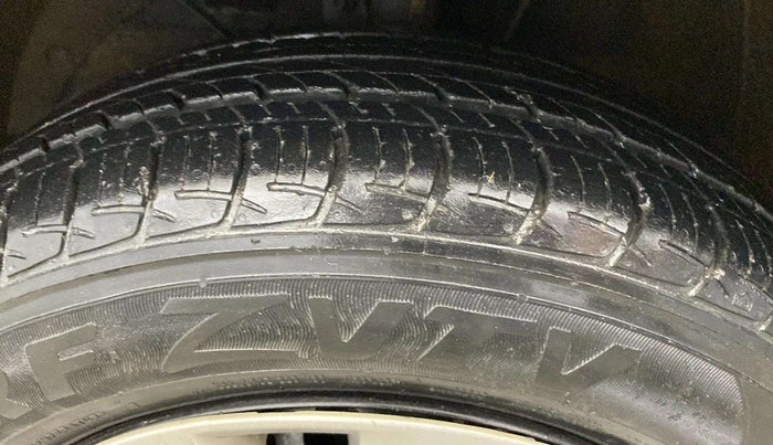 2017 Maruti Baleno DELTA PETROL 1.2, Petrol, Manual, 67,901 km, Left Rear Tyre Tread