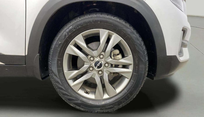2023 KIA SELTOS  HTX IVT G, Petrol, Automatic, 18,885 km, Right Front Wheel