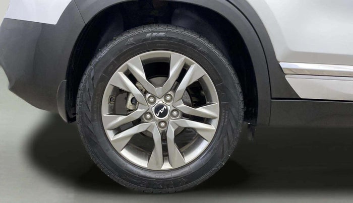 2023 KIA SELTOS  HTX IVT G, Petrol, Automatic, 18,885 km, Right Rear Wheel