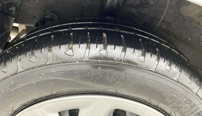2018 Hyundai Grand i10 SPORTZ 1.2 KAPPA VTVT, Petrol, Manual, 27,151 km, Right Rear Tyre Tread