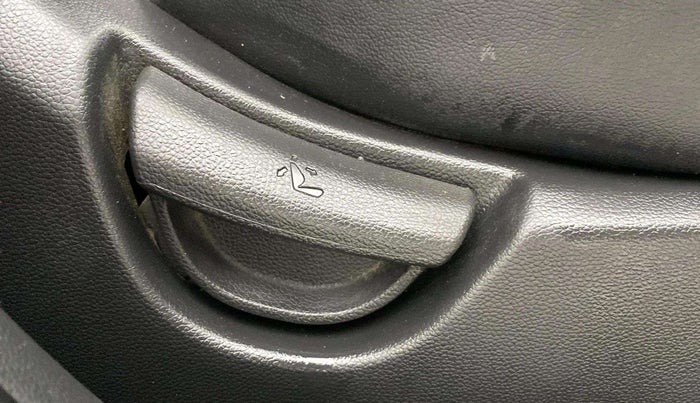 2018 Hyundai Grand i10 SPORTZ 1.2 KAPPA VTVT, Petrol, Manual, 27,151 km, Driver Side Adjustment Panel