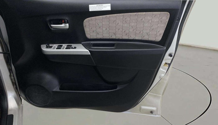 2016 Maruti Wagon R 1.0 VXI AMT, Petrol, Automatic, 36,184 km, Driver Side Door Panels Control