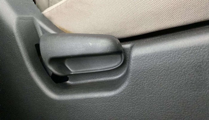 2016 Maruti Wagon R 1.0 VXI AMT, Petrol, Automatic, 36,184 km, Driver Side Adjustment Panel