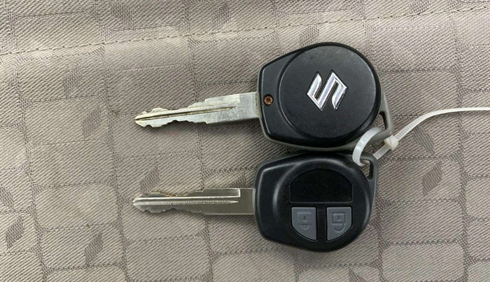 2016 Maruti Wagon R 1.0 VXI AMT, Petrol, Automatic, 36,184 km, Key Close Up