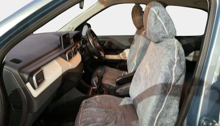 2023 Tata PUNCH ACCOMPLISHED MT CNG, CNG, Manual, 17,489 km, Right Side Front Door Cabin