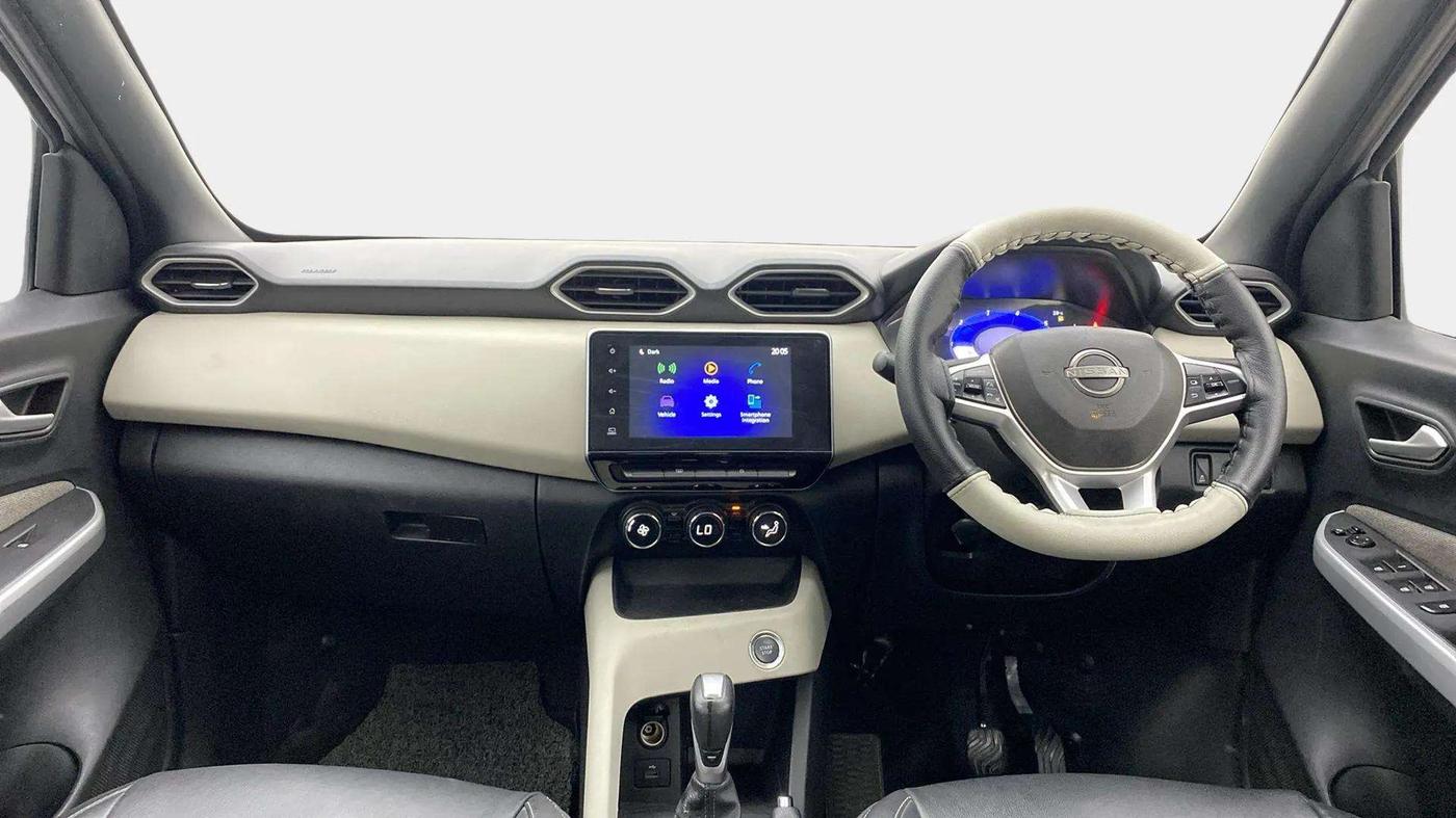 2020 Nissan MAGNITE XV TURBO CVT, Petrol, Automatic, 1,08,668 km, Dashboard