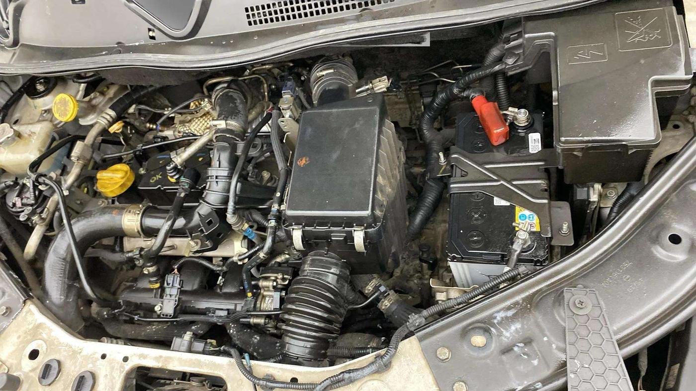 2020 Nissan MAGNITE XV TURBO CVT, Petrol, Automatic, 1,08,668 km, Engine View - Left